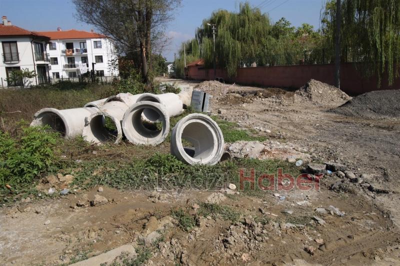 KONURALP MAHALLESİ YAĞMUR SUYU SORUNU ÇÖZÜLÜYOR