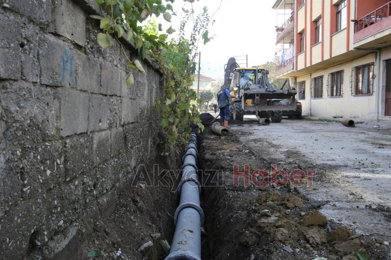 KONURALP MAHALLESİNDE 11000 METREKARE KİLİTLİ PARKE ÇALIŞMASI