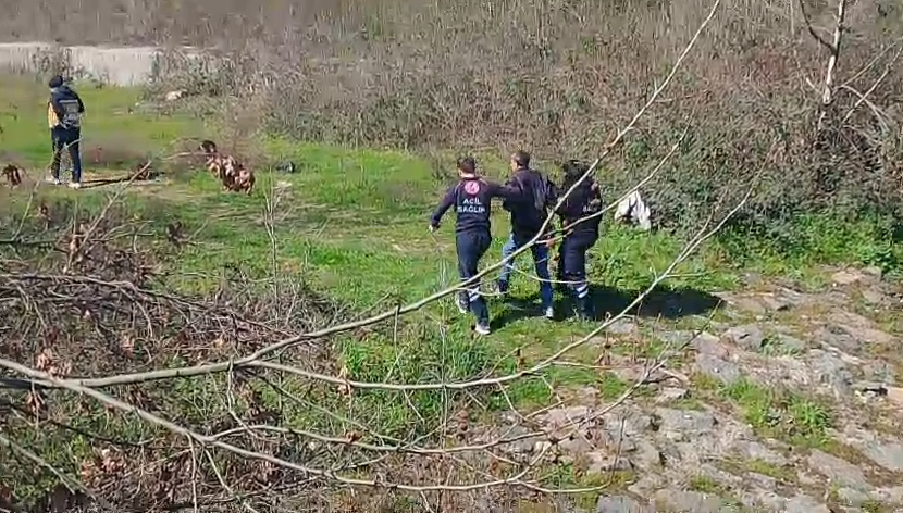 Köprü altında fenalaştı, ekipler yetişti