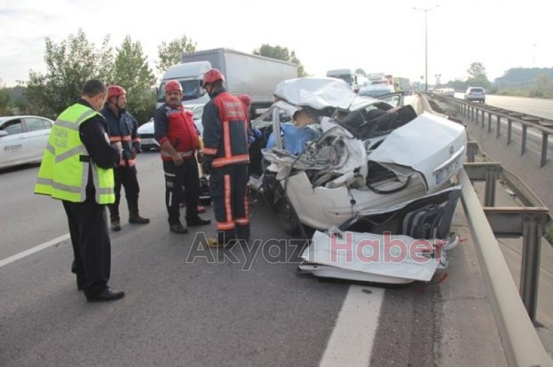 Korkunç kaza Akyazılı baba ile oğlunu ayırdı