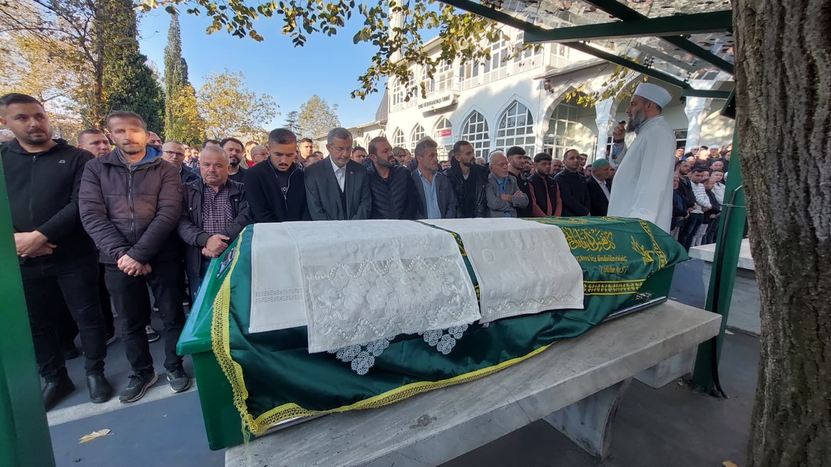 Köye ilaç götürürken kazada hayatını kaybetmişti, toprağa verildi