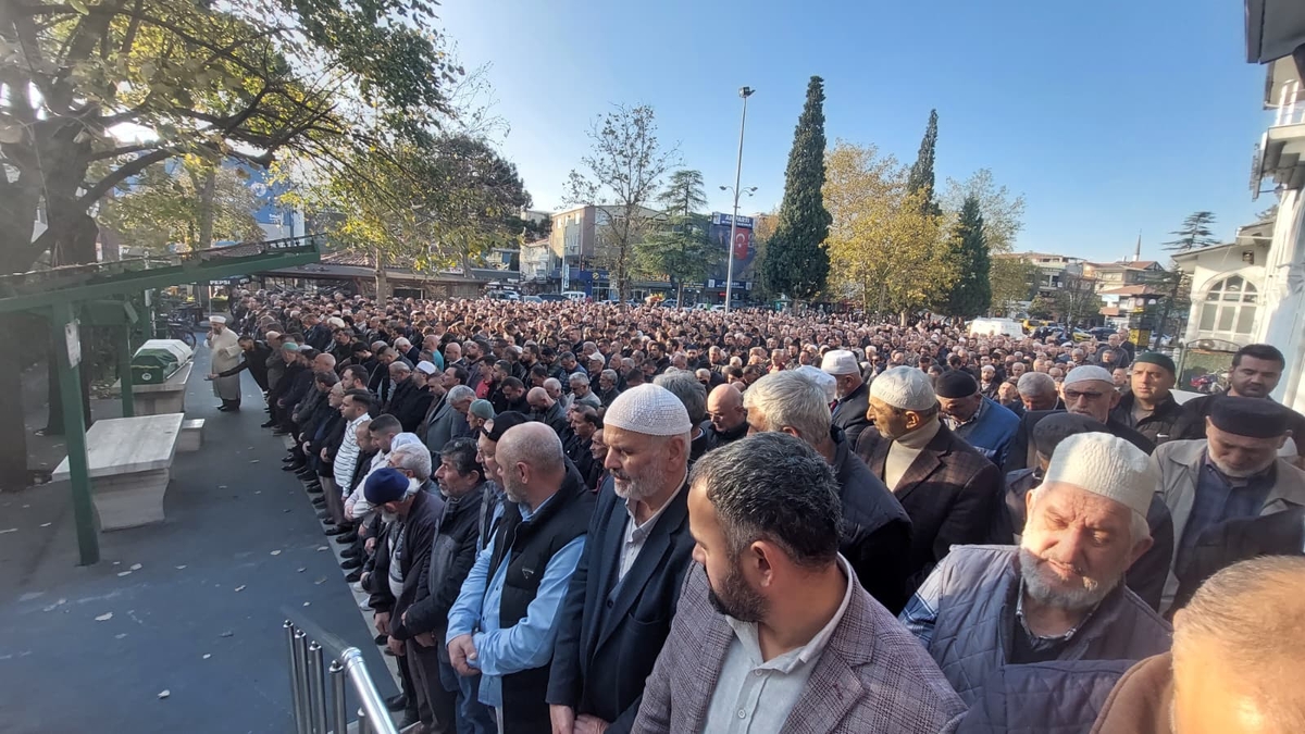 Köye ilaç götürürken kazada hayatını kaybetmişti, toprağa verildi