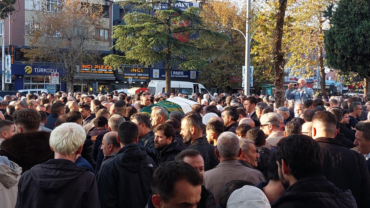 Köye ilaç götürürken kazada hayatını kaybetmişti, toprağa verildi