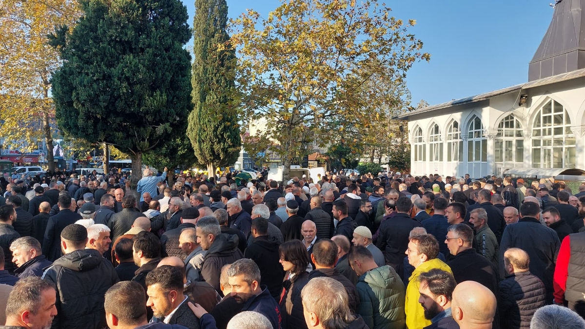 Köye ilaç götürürken kazada hayatını kaybetmişti, toprağa verildi