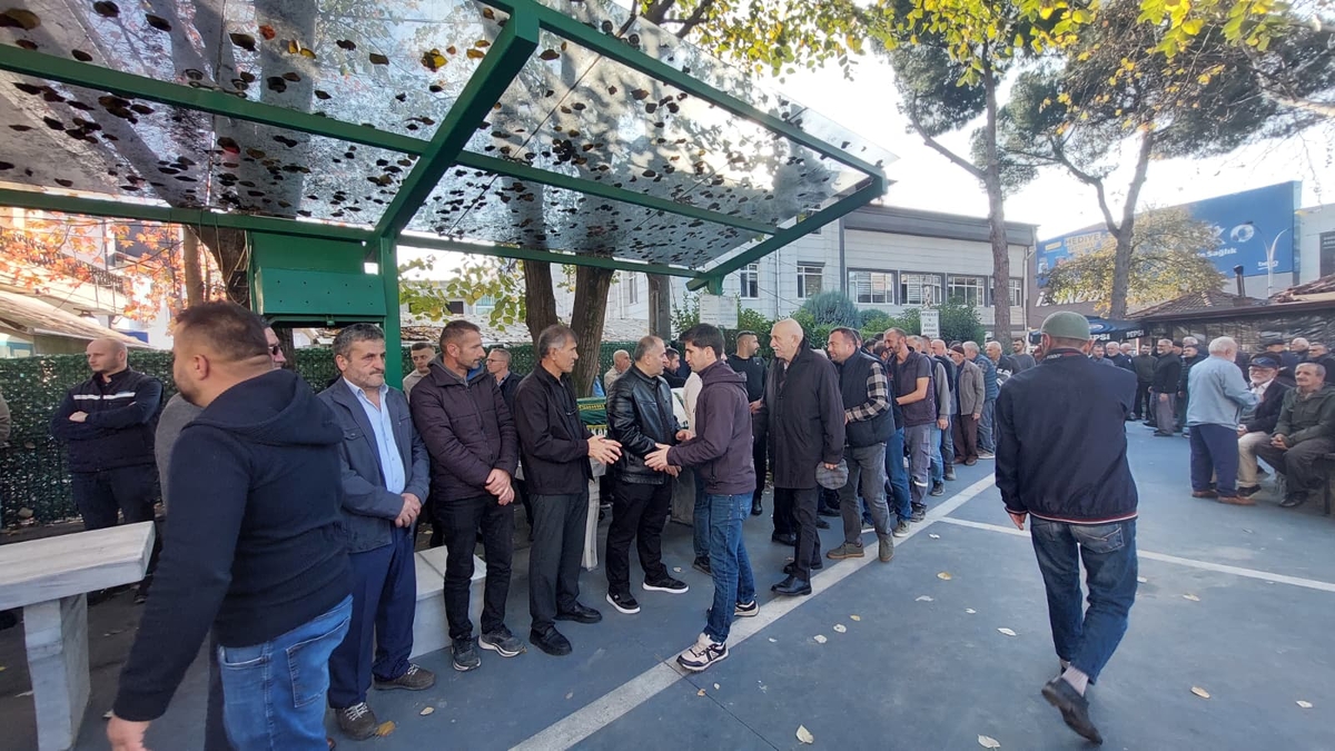 Köye ilaç götürürken kazada hayatını kaybetmişti, toprağa verildi