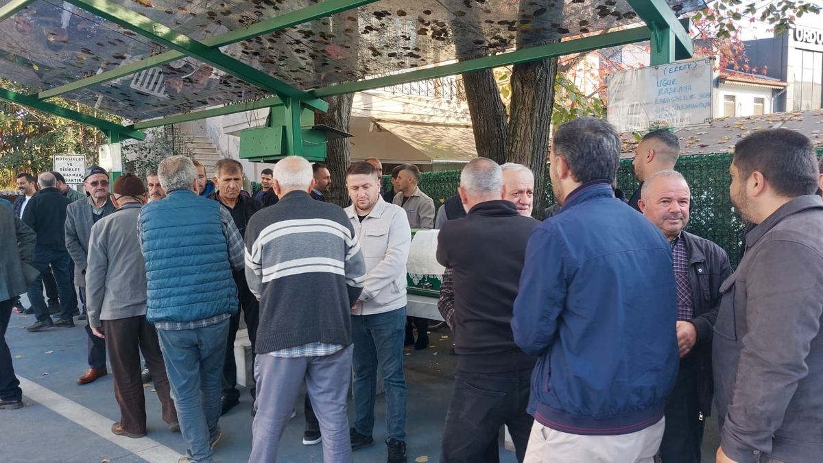 Köye ilaç götürürken kazada hayatını kaybetmişti, toprağa verildi