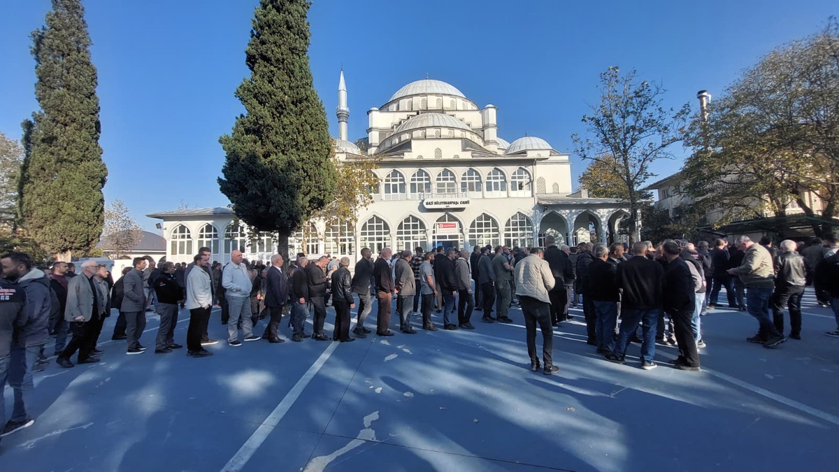 Köye ilaç götürürken kazada hayatını kaybetmişti, toprağa verildi