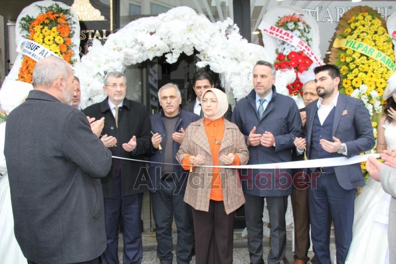 Kristal Zarina Sakarya Şubesi Görkemli Törenle Açıldı