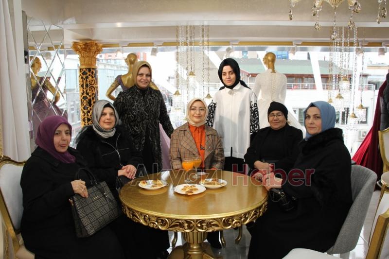 Kristal Zarina Sakarya Şubesi Görkemli Törenle Açıldı