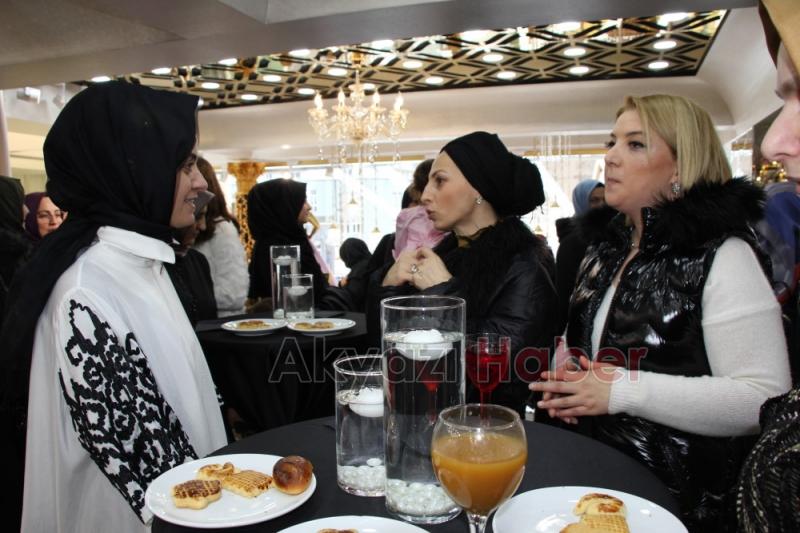 Kristal Zarina Sakarya Şubesi Görkemli Törenle Açıldı