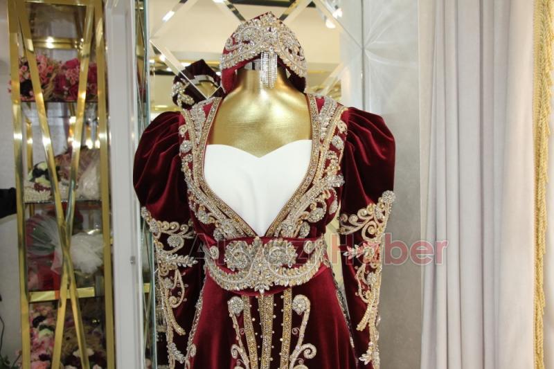 Kristal Zarina Sakarya Şubesi Görkemli Törenle Açıldı