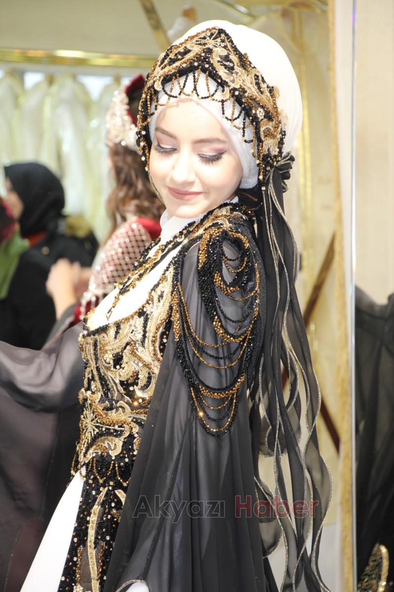 Kristal Zarina Sakarya Şubesi Görkemli Törenle Açıldı