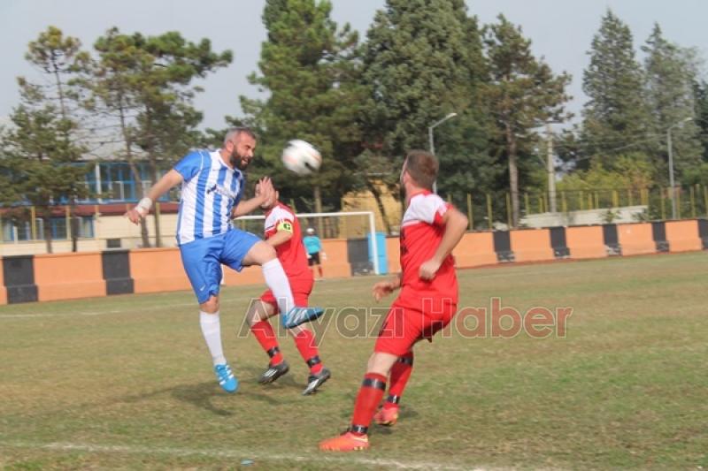 Küçücek Evinde Galip Geldi 