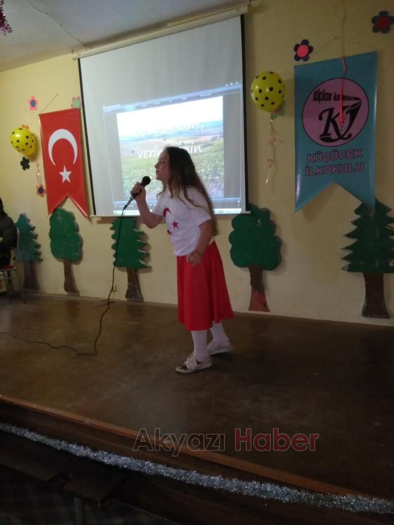  Küçücek İlkokulu'nda Resim Sergisi