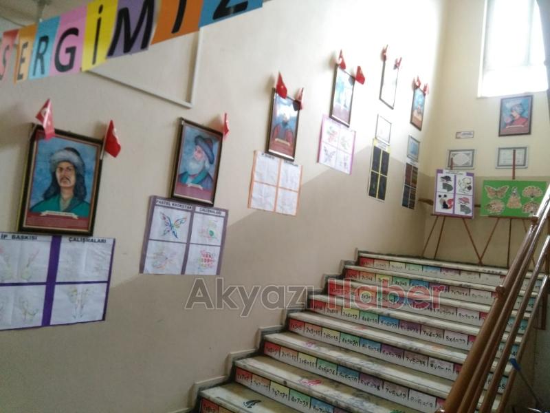  Küçücek İlkokulu'nda Resim Sergisi