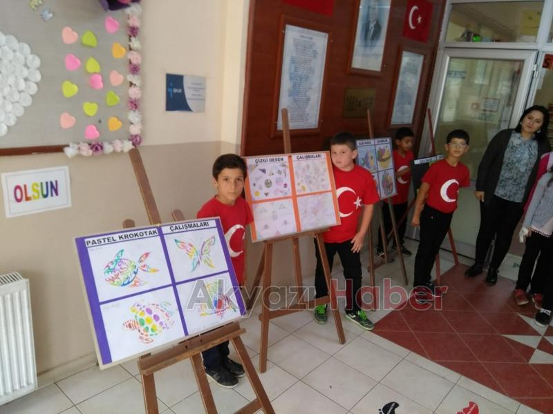 Küçücek İlkokulu'nda Resim Sergisi