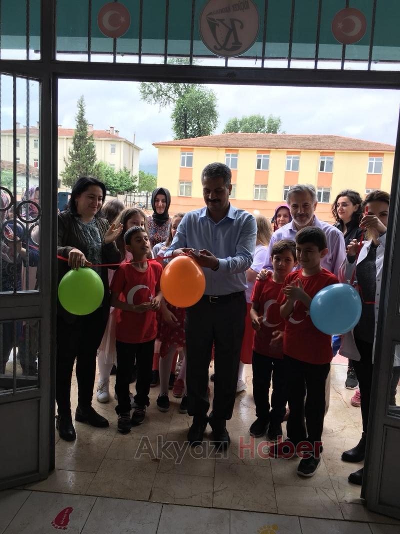  Küçücek İlkokulu'nda Resim Sergisi