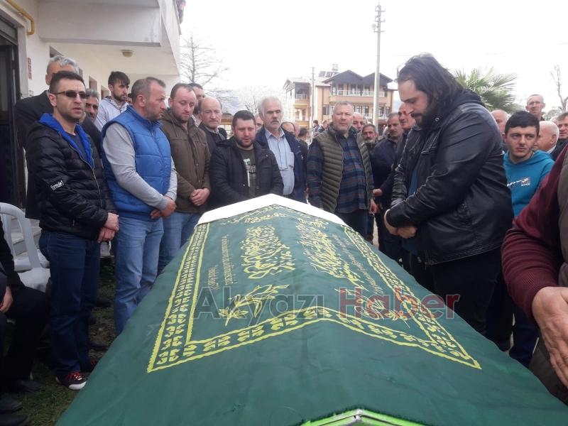 Küçücek İstiklal Mahalle Muhtarı Yusuf Şahin defnedildi