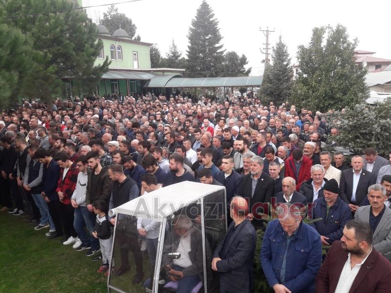 Küçücek İstiklal Mahalle Muhtarı Yusuf Şahin defnedildi