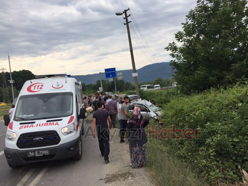 Küçücek Kavşağında Trafik Kazası