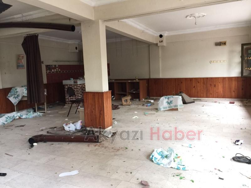 Küçücek Merkezde ki Kullanılmayan Çay Bahçesi Bakım İstiyor