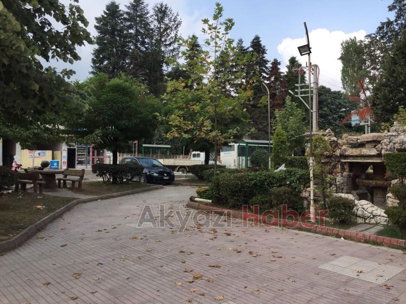 Küçücek Merkezde ki Kullanılmayan Çay Bahçesi Bakım İstiyor