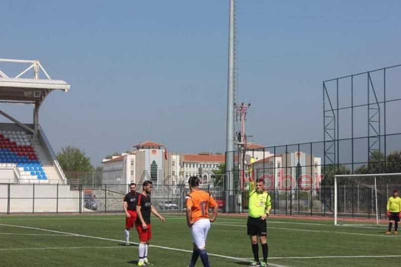 Küçücek Spor Şampiyonluğa Çok Yakın