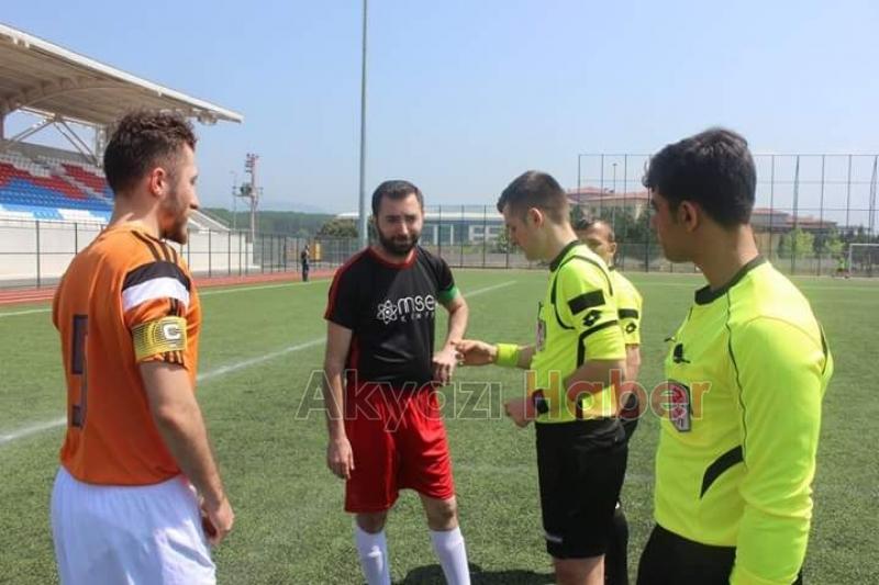 Küçücek Spor Şampiyonluğa Çok Yakın