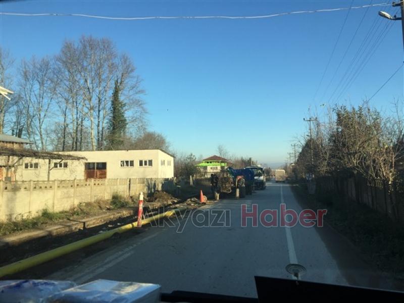 Küçücek Yolu Geceleri Tehlike Saçıyor