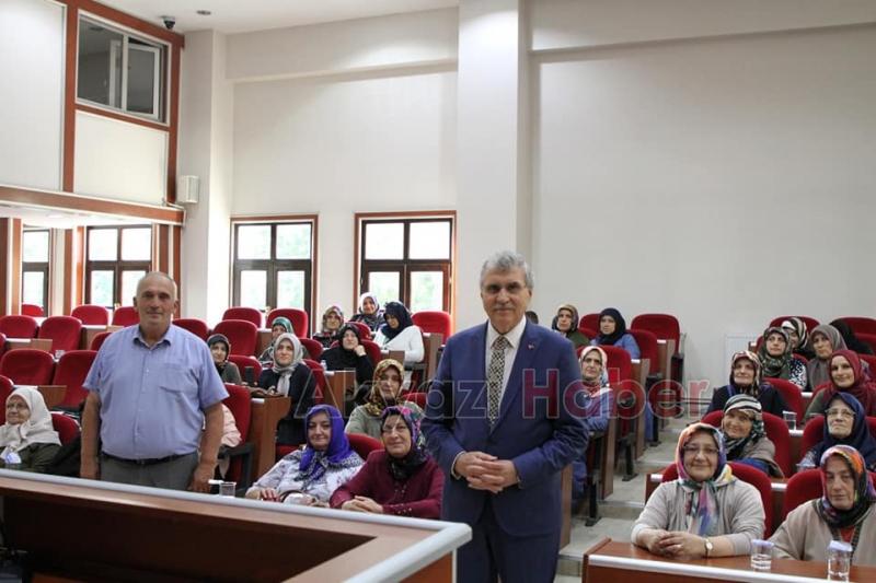 Küçücekli Bayanlar Ekrem Yüce İle Bir Araya Geldi