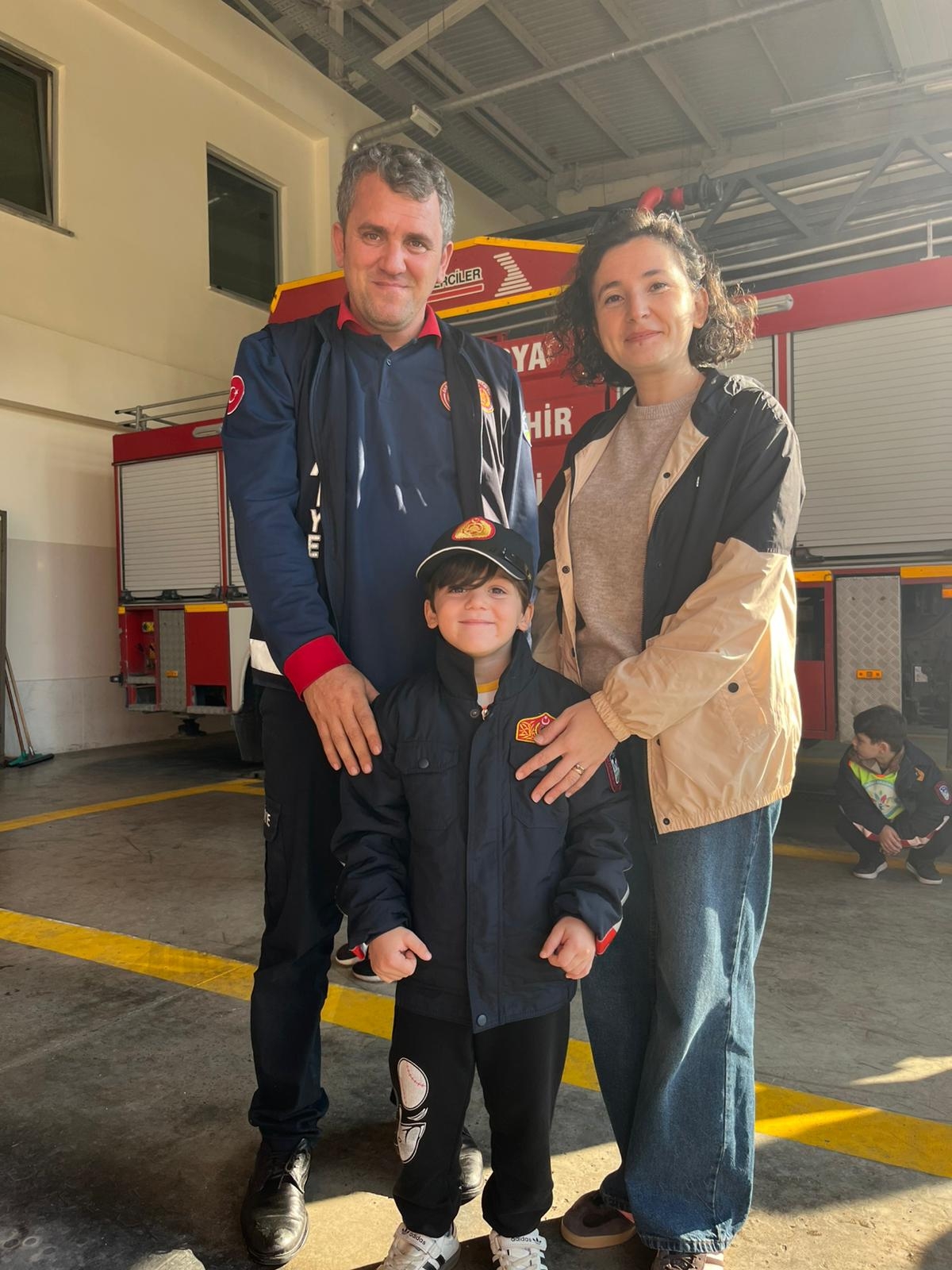 Küçük Kahramanlar İtfaiyede Eğitim Aldı