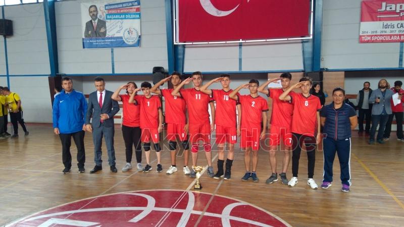 Kulüpler Haftası ve Cumhuriyet Kupası Voleybol maçları Sona erdi