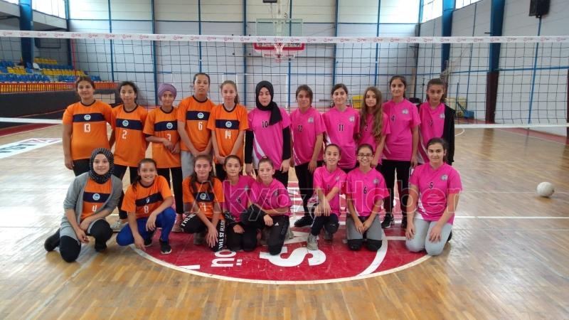 Kulüpler Haftası ve Cumhuriyet Kupası Voleybol maçları Sona erdi