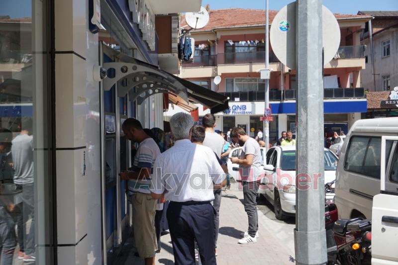 Kurban Bayramı İkramiyeleri Bugün Alınmaya Başlandı