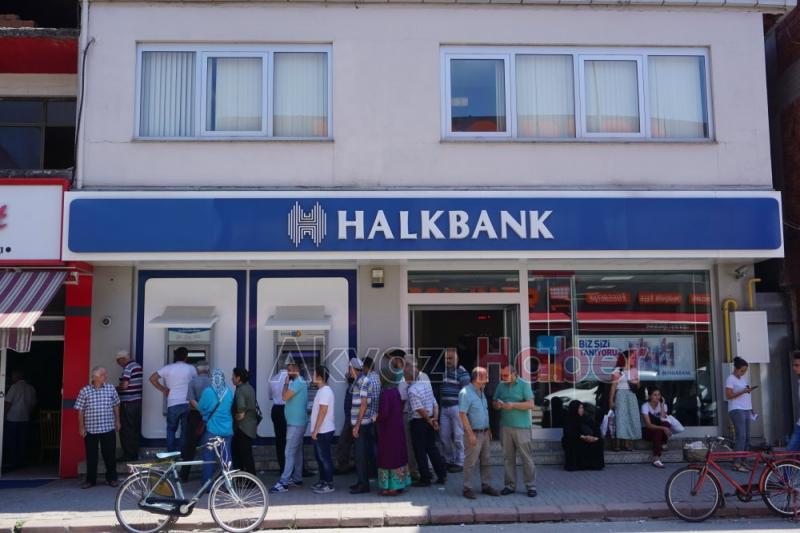 Kurban Bayramı İkramiyeleri Bugün Alınmaya Başlandı