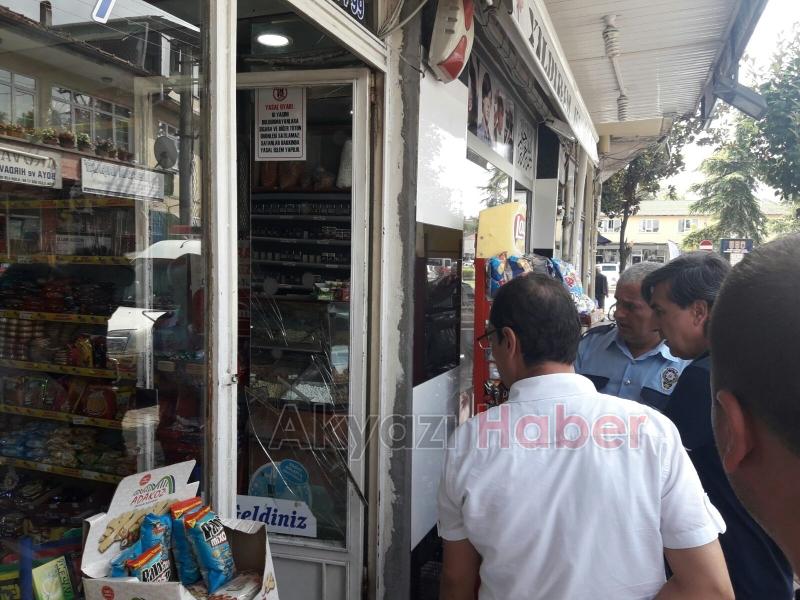 Kuruyemişçide Müşteriler Tartıştı 2 Yaralı