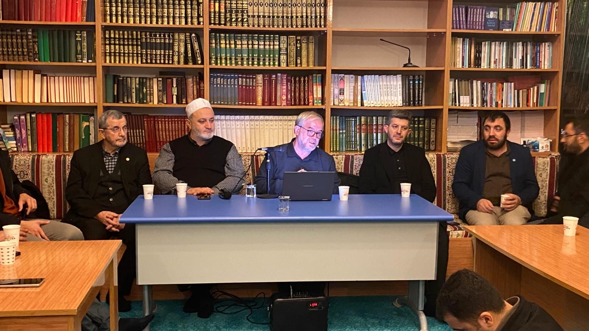 Kampüs Camii'nde Salı Sohbetlerinde konuk : Prof. Dr. Muhammed Aydın