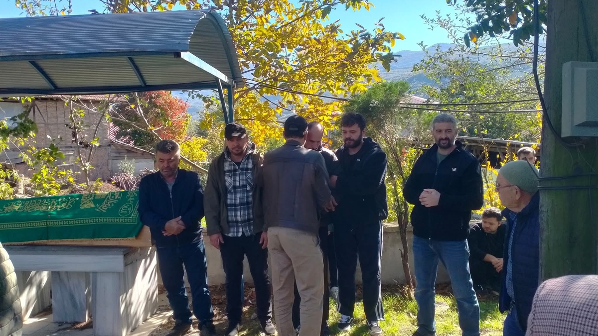 Kuyuya düşen işçiye acı veda