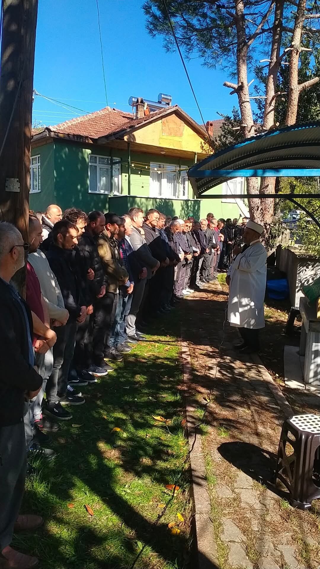 Kuyuya düşen işçiye acı veda