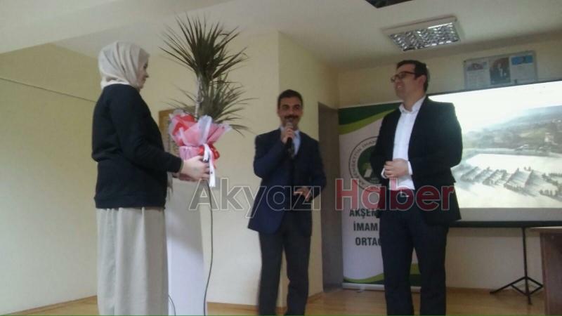 Kuzuluk Akşemsettin İmam Hatip Ortaokulu Velilerine Seminerler Düzenledi  