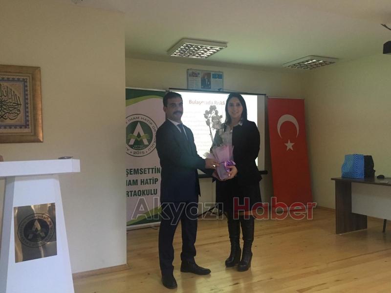 Kuzuluk Akşemsettin İmam Hatip Ortaokulu Velilerine Seminerler Düzenledi  