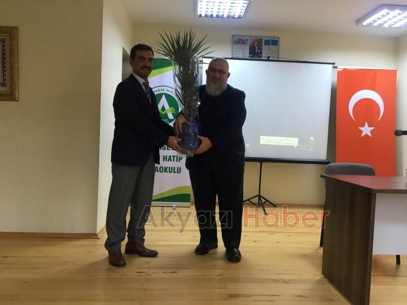 Kuzuluk Akşemsettin İmam Hatip Ortaokulu Velilerine Seminerler Düzenledi  