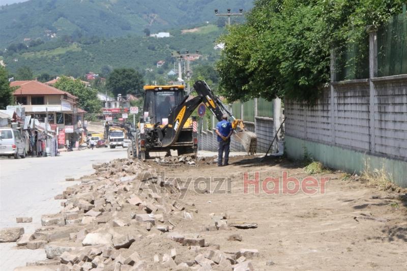 KUZULUK İHLAS CADDESİ BAŞTAN SONA YENİLENİYOR