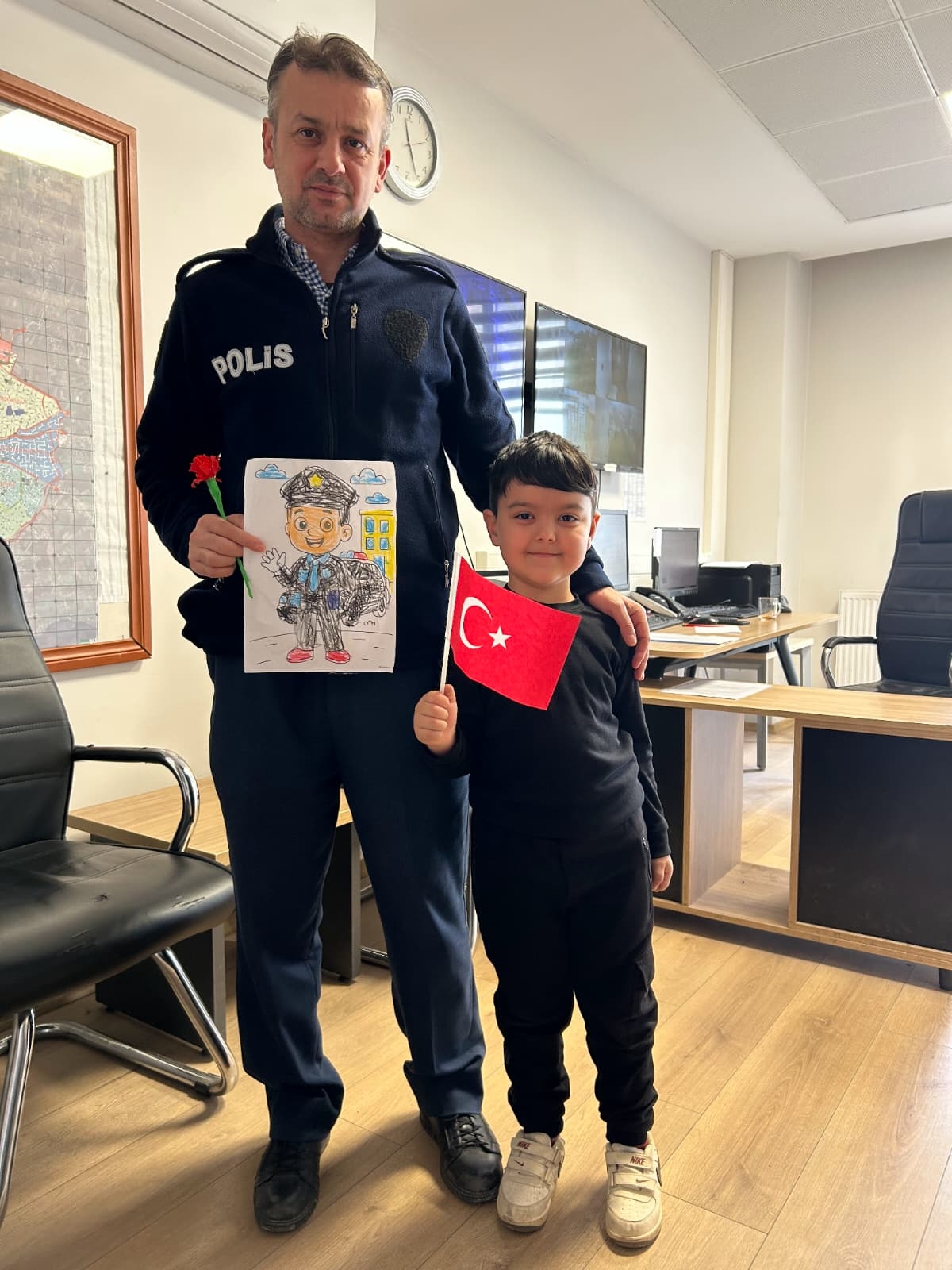 Kuzuluk İlkokulu ve Anasınıfı öğrencilerinden Polis Haftası ziyareti