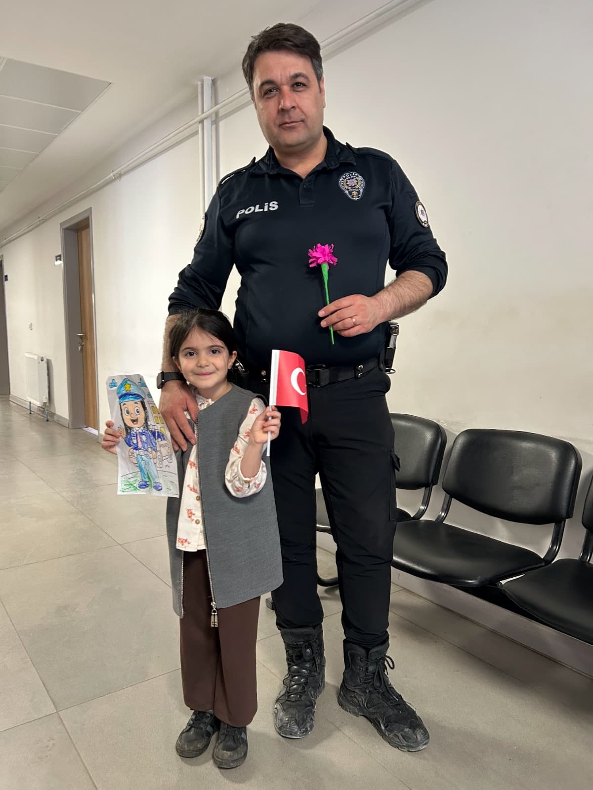 Kuzuluk İlkokulu ve Anasınıfı öğrencilerinden Polis Haftası ziyareti