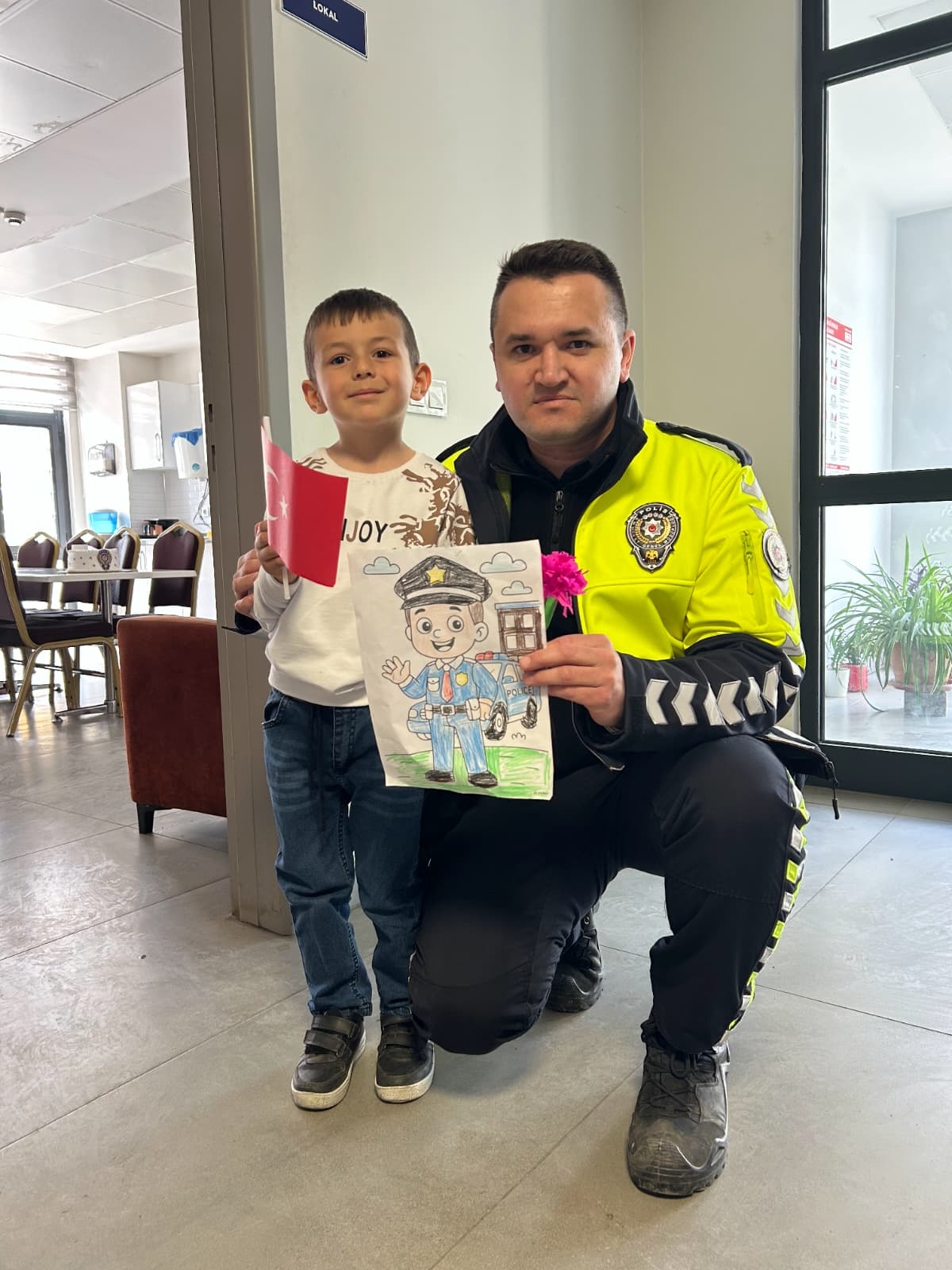 Kuzuluk İlkokulu ve Anasınıfı öğrencilerinden Polis Haftası ziyareti