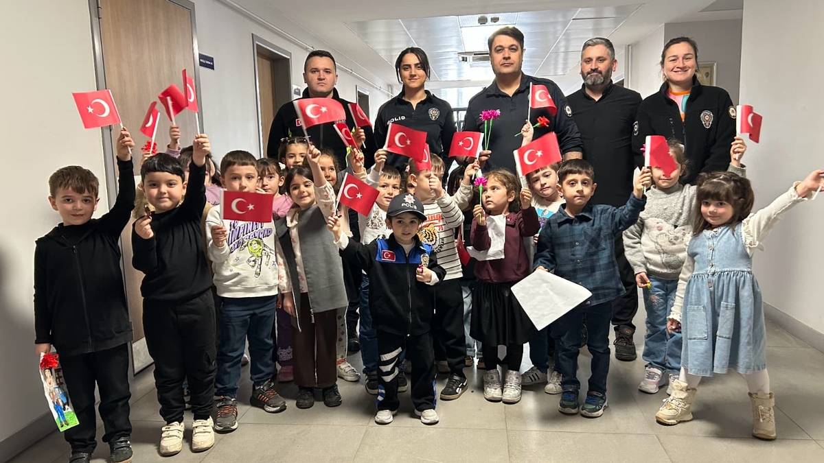 Kuzuluk İlkokulu ve Anasınıfı öğrencilerinden Polis Haftası ziyareti