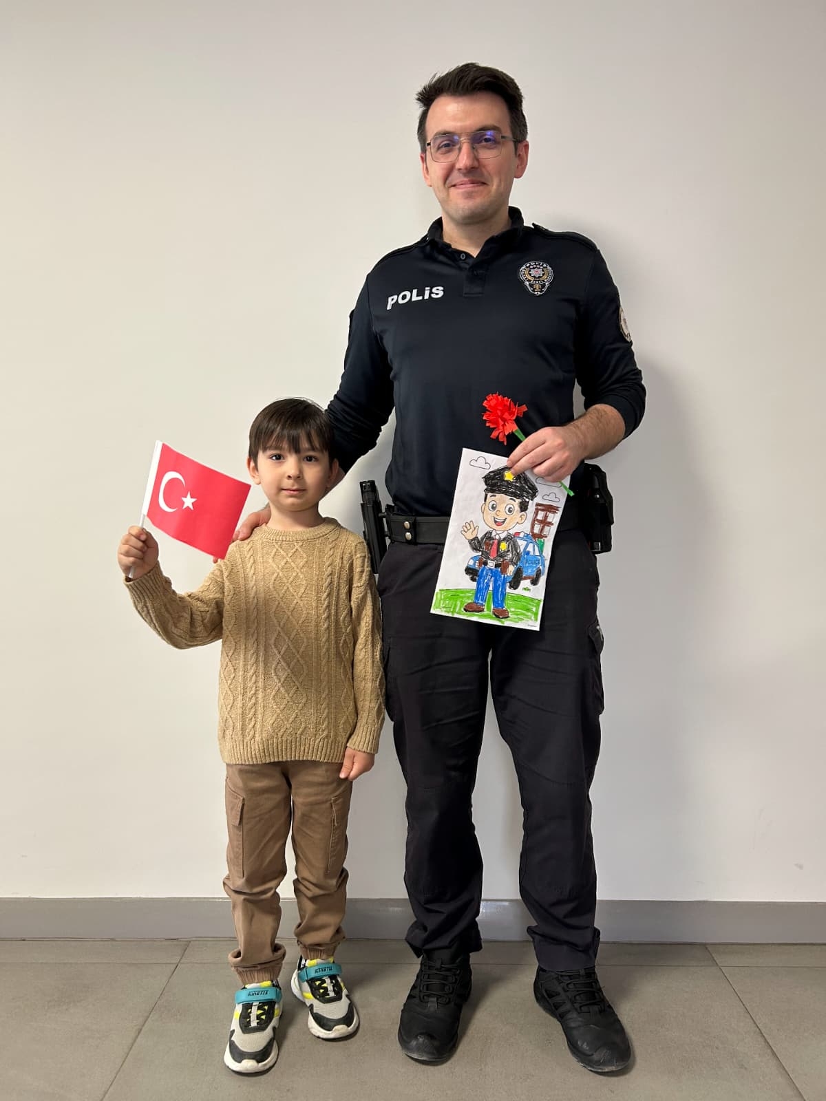 Kuzuluk İlkokulu ve Anasınıfı öğrencilerinden Polis Haftası ziyareti