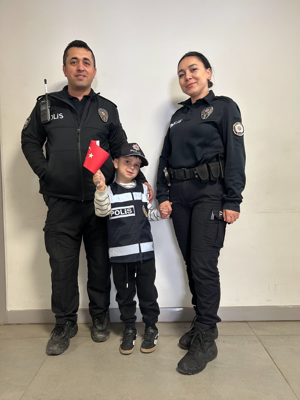 Kuzuluk İlkokulu ve Anasınıfı öğrencilerinden Polis Haftası ziyareti