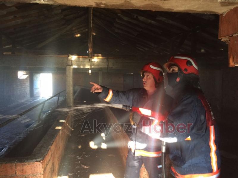 Kuzuluk Mahallesinde Ahır Yangını